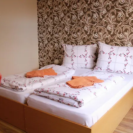 Maison d'hôtes Motorest Eso 3*